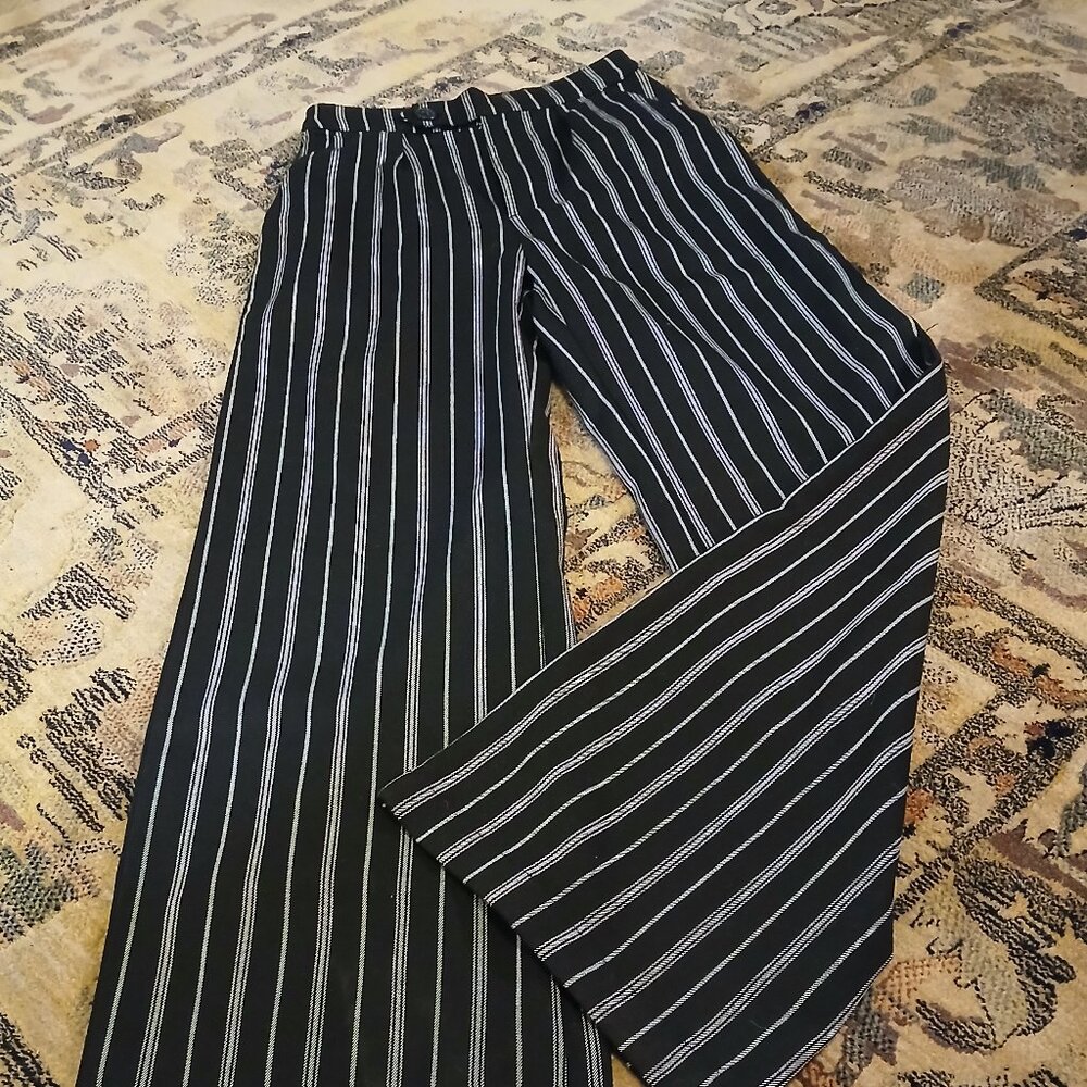 SOCIAL TOURIST Ultra High-Rise Black/Cream Trousers XS - Picture 9 of 12